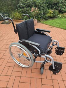 Rollstuhl XL