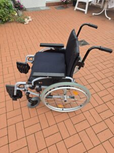 Rollstuhl XL