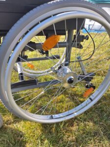 Rollstuhl faltbar