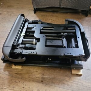 Turny Evo elektrischer Schwenkhubsitz mit Kabelfernbedienung und Sitzheizung