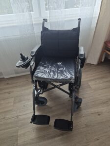 Mobiclinic Cenit faltbarer Elektrorollstuhl