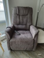 Aufstehsessel mit Relaxfunktion