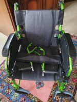 Mobiclinic Rollstuhl "Bolonia" (Grün/Schwarz) – absolut neuwertig, nur 2x im Haus genutzt!
