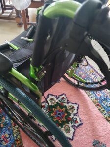 Mobiclinic Rollstuhl "Bolonia" (Grün/Schwarz) – absolut neuwertig, nur 2x im Haus genutzt!