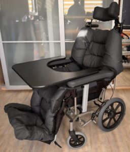 Vermeiren Multifunktionsrollstuhl Typ INOVYS 2 L70