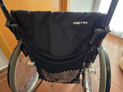 Rollstuhl Meyra Aktivrollstuhl fahrbar Sitzbreite 45cm neuwertig, faltbar