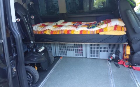 T5 Seitenlift 3 Rollstühle
