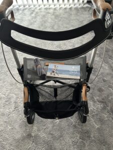 Saljol Allround Rollator AR62 Magic Black aus Carbon