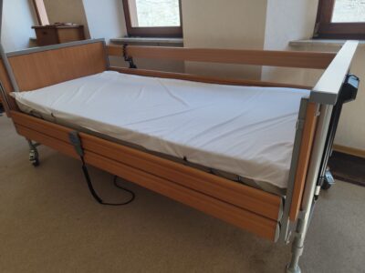 Pflegebett