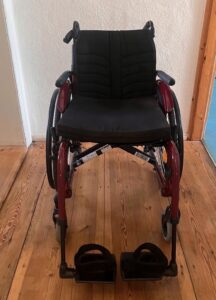 SOPUR QS5 Aktivrollstuhl / Faltrollstuhl – sehr gepflegt – Sitzbreite 46 cm