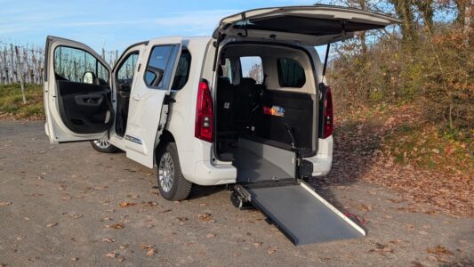 Toyota Proace City Verso L2 | behindertengerecht, Rollstuhlrampe