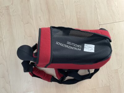 Schultergelenksorthese zur Entlastung der linken Schulter