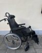 Invacare REA Clematis Pro Pflegerollstuhl – Kopfstütze, Beinstützen, top Zustand - Invacare REA Clematis Pro Pflegerollstuhl – Kopfstütze, Beinstützen, top Zustand