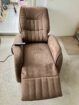 Relaxsessel mit Aufstehhilfe in braun zweimotorisch super Zustand - Relaxsessel mit Aufstehhilfe in braun zweimotorisch super Zustand