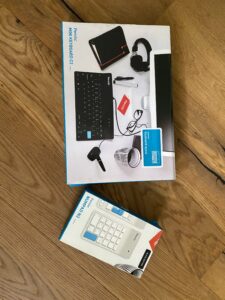 leichtläufige neuwertige Tastatur mit extra Numpad