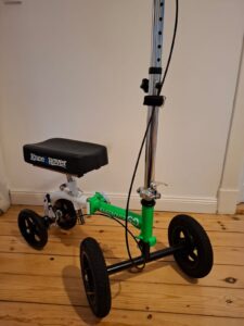 Knieroller, Kneerover, Gehhilfe, Knie Roller, Kneewalker, Knie Walker