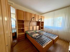 Pflegebett(en) von Kirchner, elektrisch höhenverstellbar, rollbar