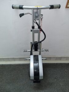 Rollstuhl Easy 160 mit Schiebehilfe elektrisch