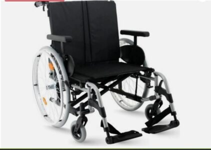 Leichtgewichtrollstuhl Breezy Rubix 2XL bis 170kg - SB 52cm