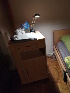 Pflegebett motorisch verstellbar 1,90 x 0,90 , Westfalia IV inkl. Aufrichter und Triangelgriff