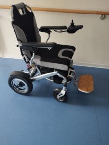 faltbarer Elektrorollstuhl